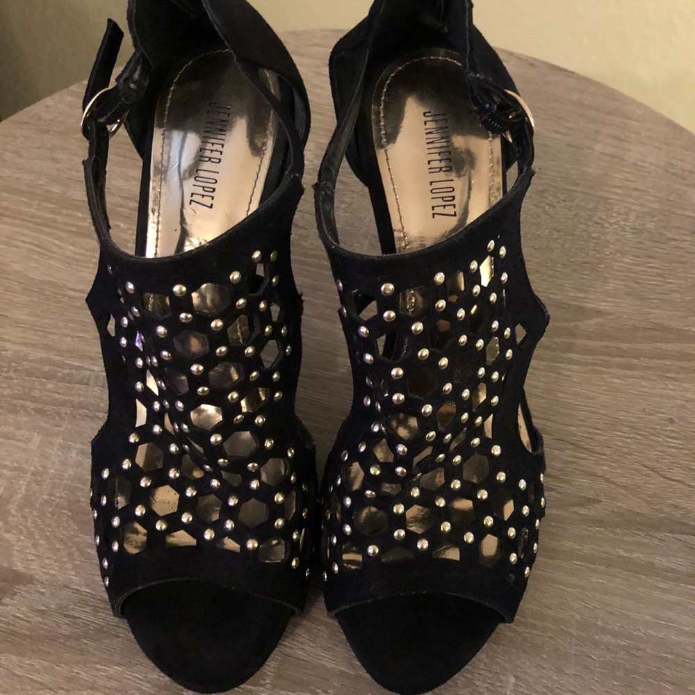 71/2 Jennifer Lopez Heels!